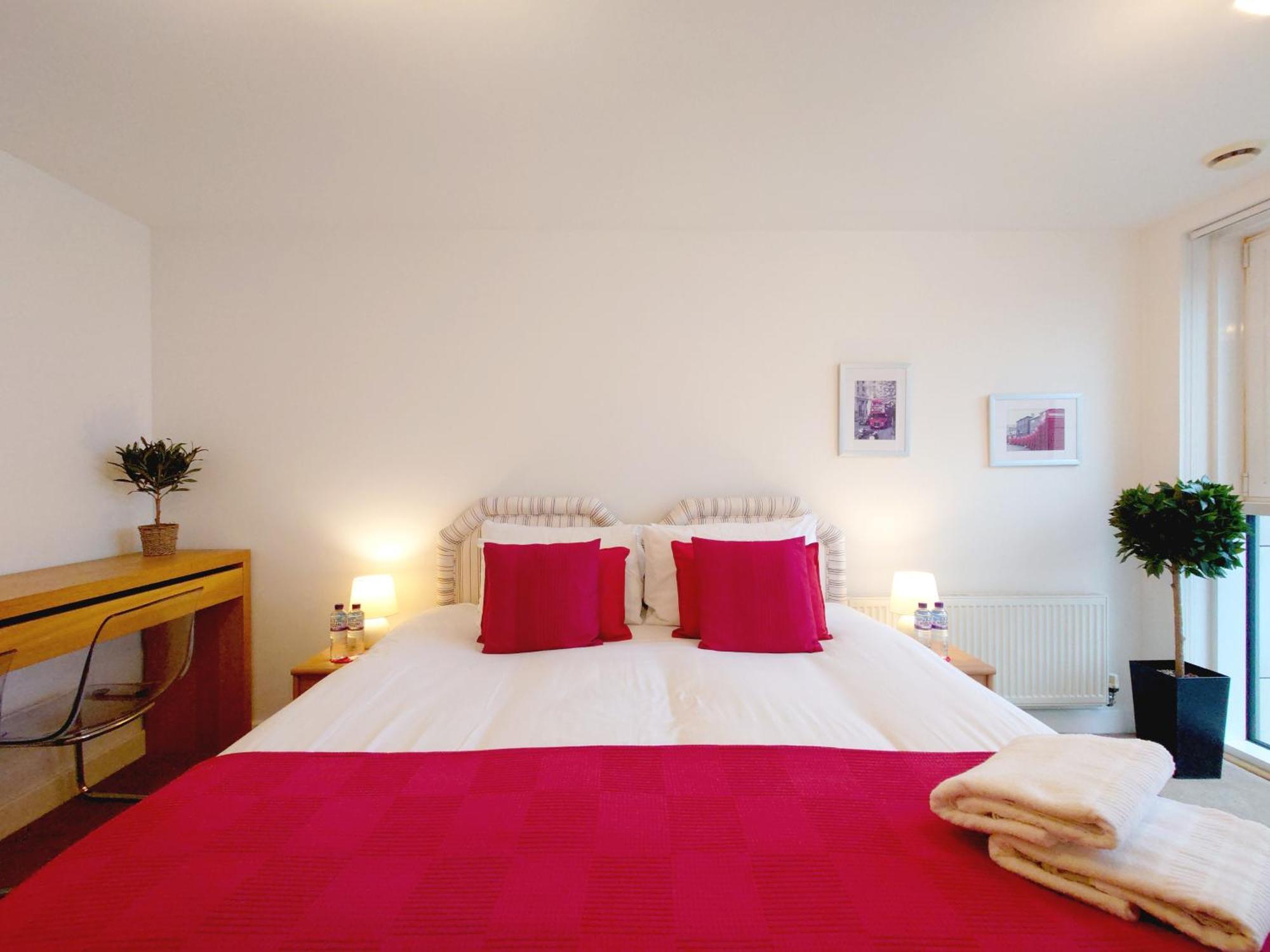 London Excel Stays - Three Bed Serviced Apartment Kültér fotó